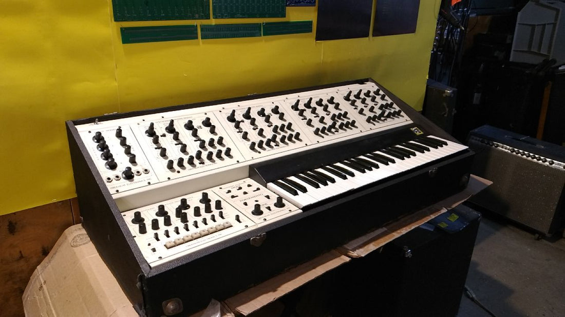 Oberheim 4 / 8-Voice FVS-1 MIDI retrofit Vitalka Custom (one common key bus) Installation manual